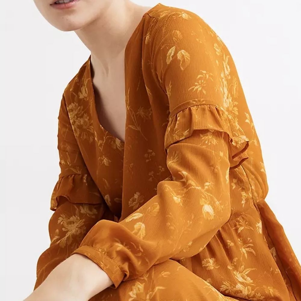 Ruffle-Sleeve Floral Button-Front Dress in Tonal Botanical Gold Yellow Size 2 - Picture 5 of 15